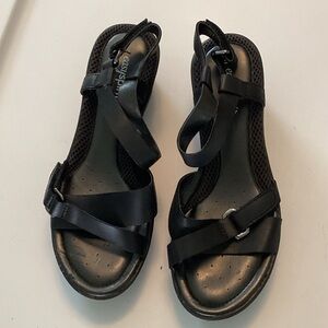Easy Spirit Black Strappy Comfort Sandals